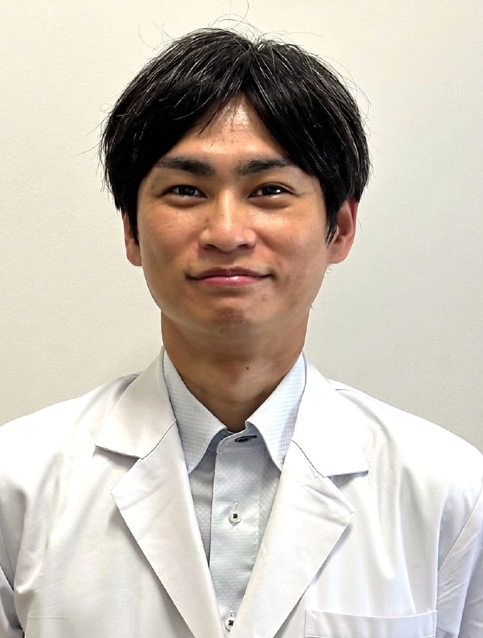 左野　裕介