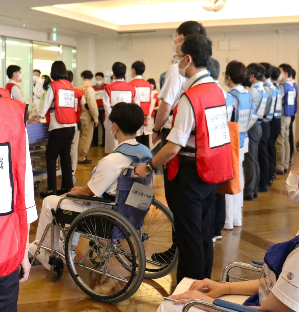 令和8年度  消火・避難訓練を行いました